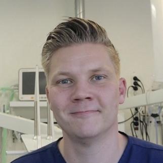 Dr Morten Hinge